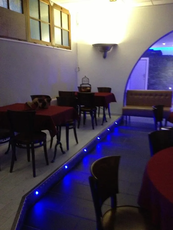 ** Hotel Le Signoret Sault Frankreich